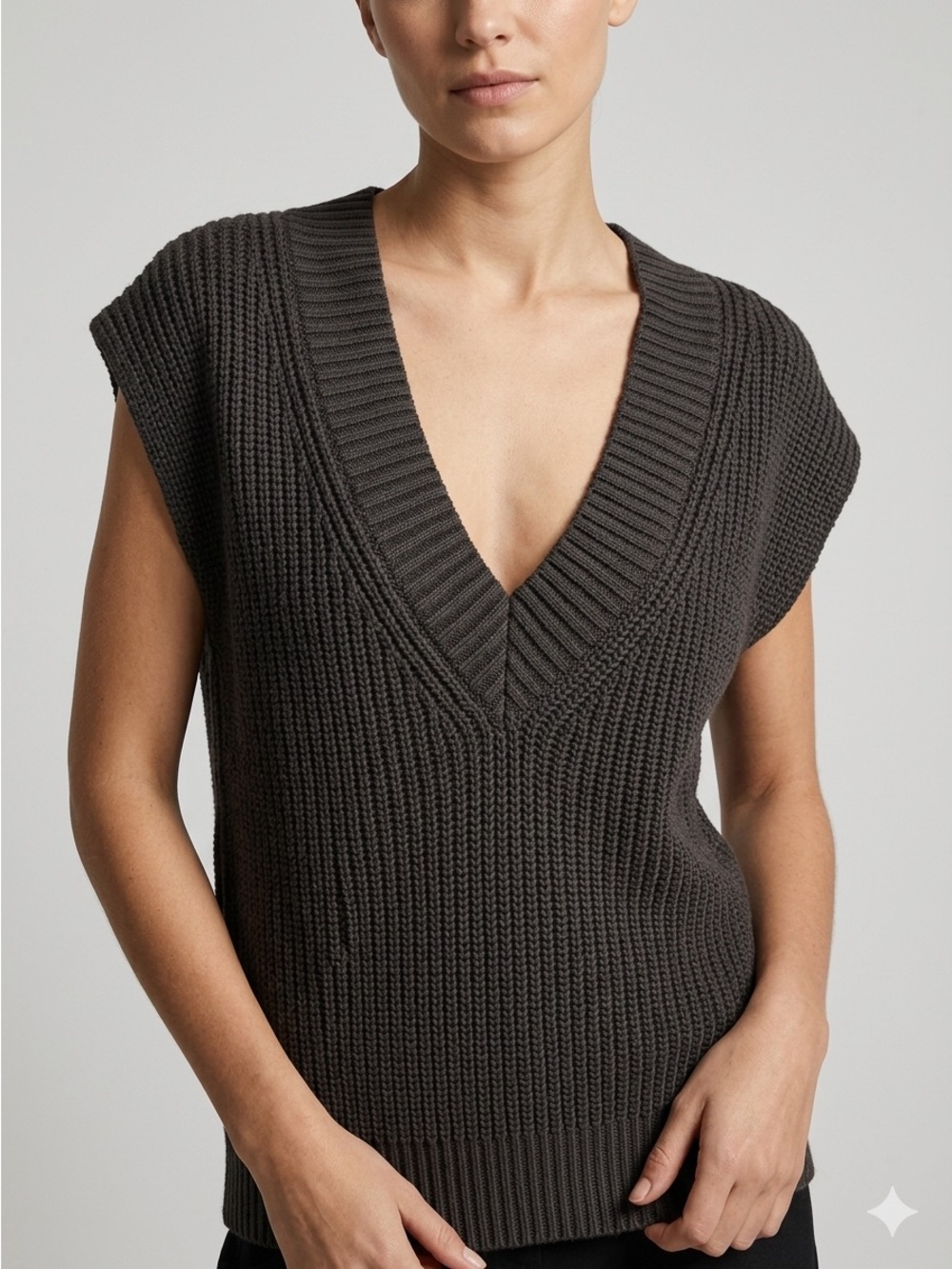 Evereve Deep V-Neck Cotton Blend Knit Sweater Vest Size XS